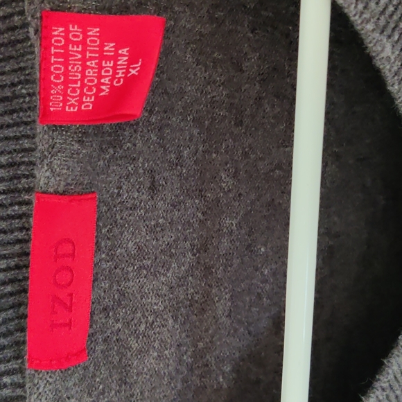 Men's Izod Sweater XL - Picture 2 of 3